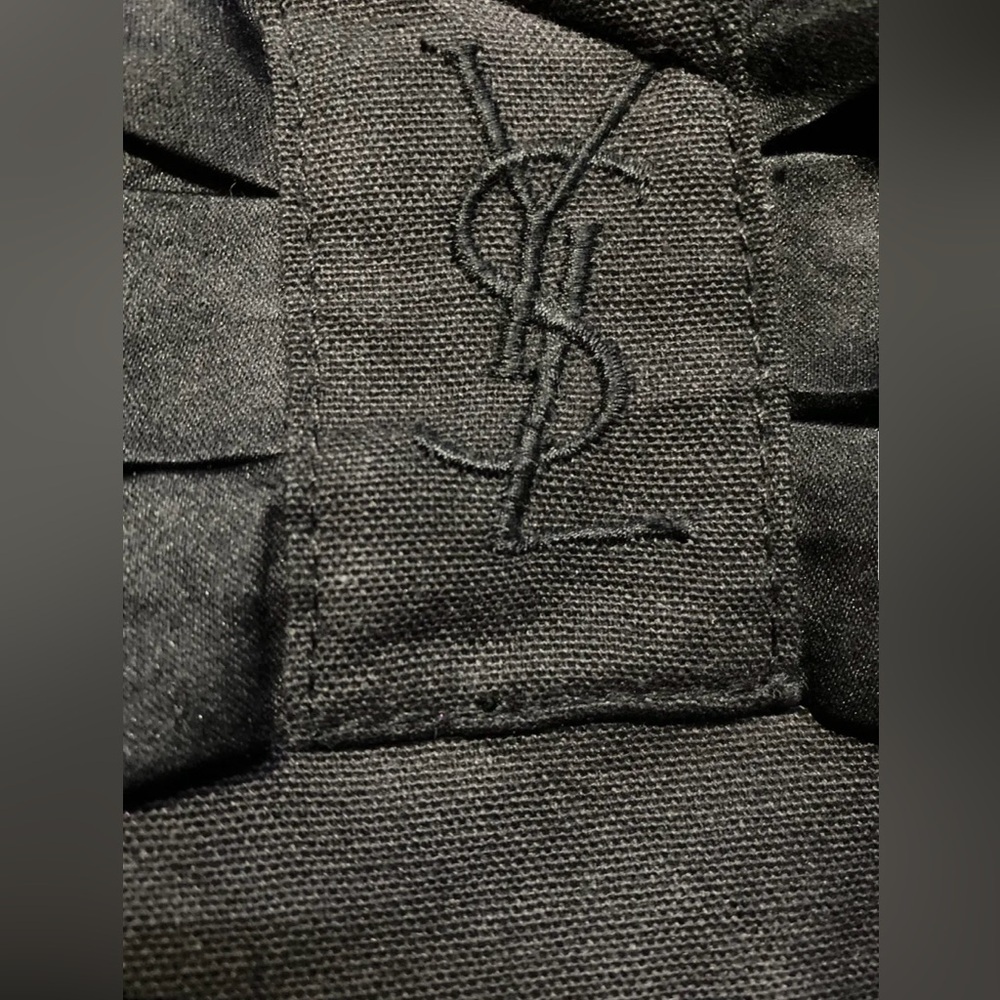 Yves Saint Laurent Black Classic Tote - Picture 10 of 12